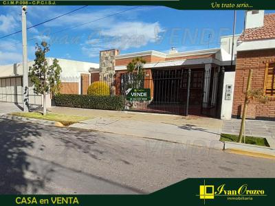 Casas Venta San Juan IVAN OROZCO VENDE - Casa con departamento en B Residencial