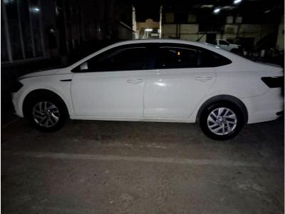 VW - 2018 Usado