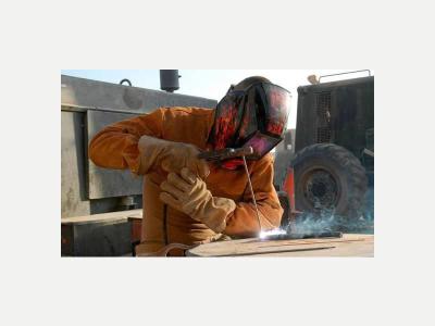 Herreria Busco trabajo soy oficial metalurgico 