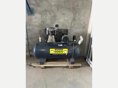 M�q. Herramientas Ferreteria Industrial Compresor Dogo Profesional N5/300 Hp 5,5 