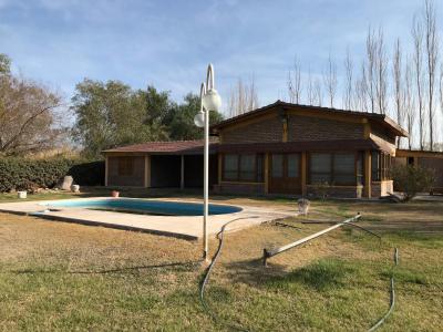 Casas Quinta  San Juan Casa Quinta En Venta En Villa Tac Con Amplio Jardin Y Piscina
