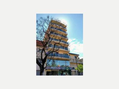 Salones y Oficinas Venta Cordoba Local comercial en barrio general Paz Exc. Zona