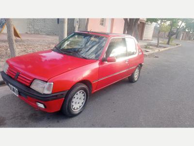 Peugeot 205 1994 Usado