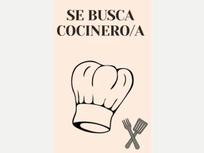  SE BUSCA COCINERO/A 