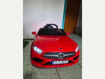 Juguetes Auto a bateria a control remoto 